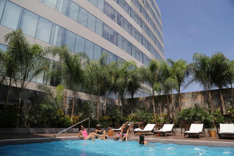 Casa Andina Premium Trujillo Hotell Encalada Exteriör bild